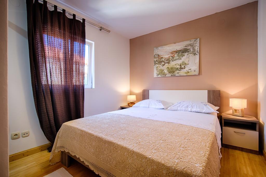 Apartments Villa Anka Komiža Dış mekan fotoğraf