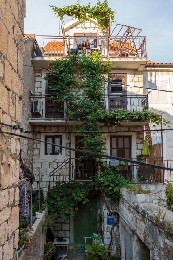Apartments Villa Anka Komiža Dış mekan fotoğraf